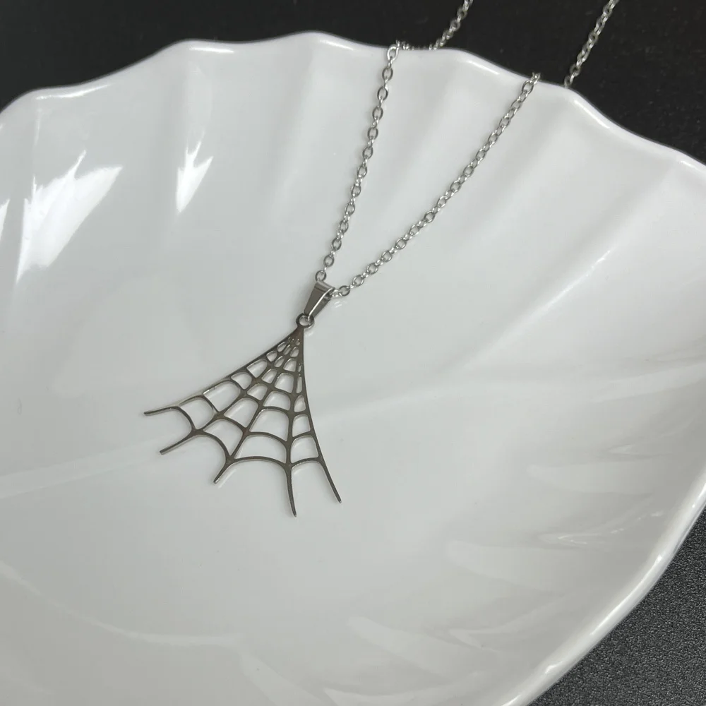 Stainless Steel Necklace Spide - Men'S Fashion Today ulasan dan harga